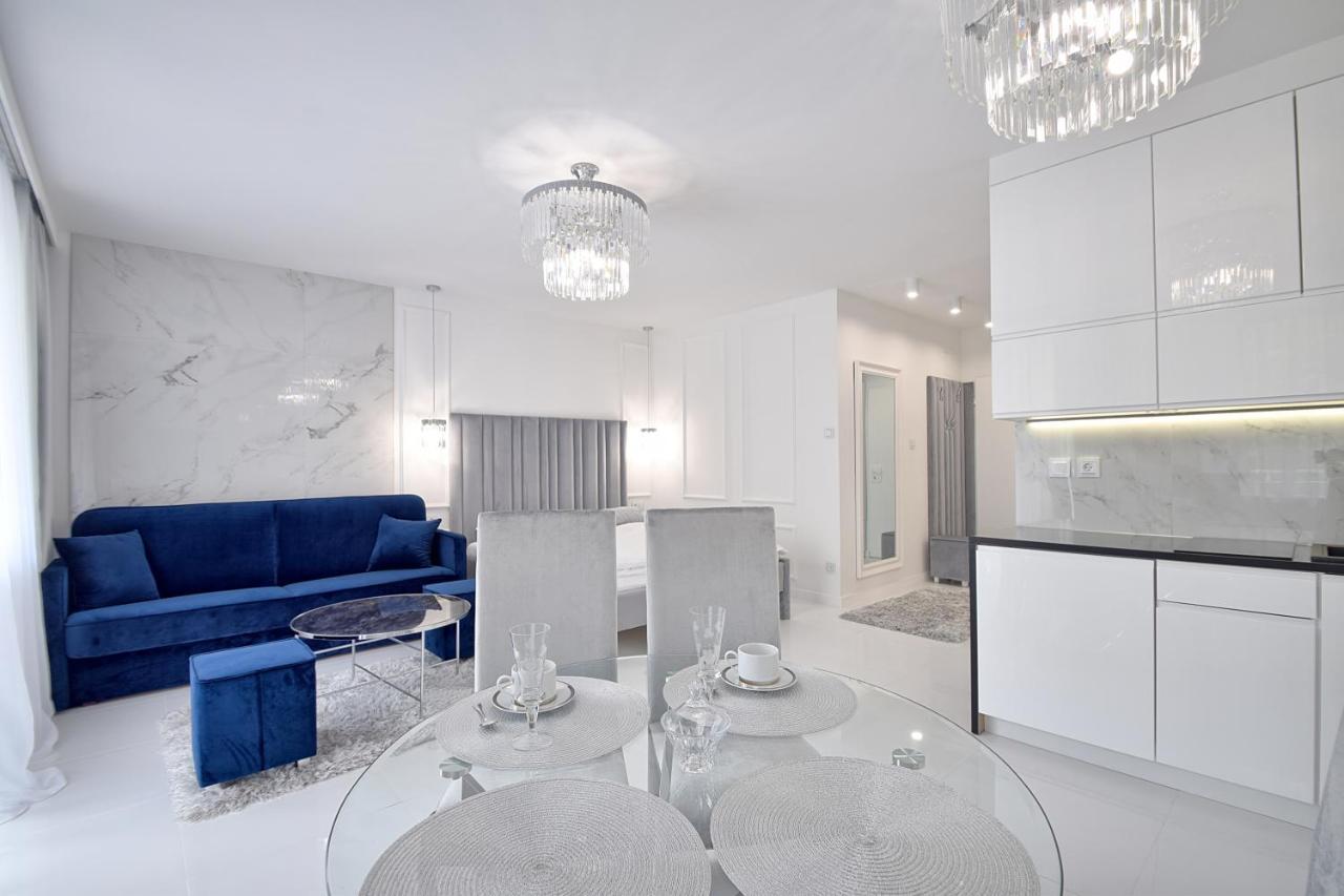 Crystal Apartament 80M Od Plazy, Przy Latarni Morskiej Kolobrzeg Exterior photo